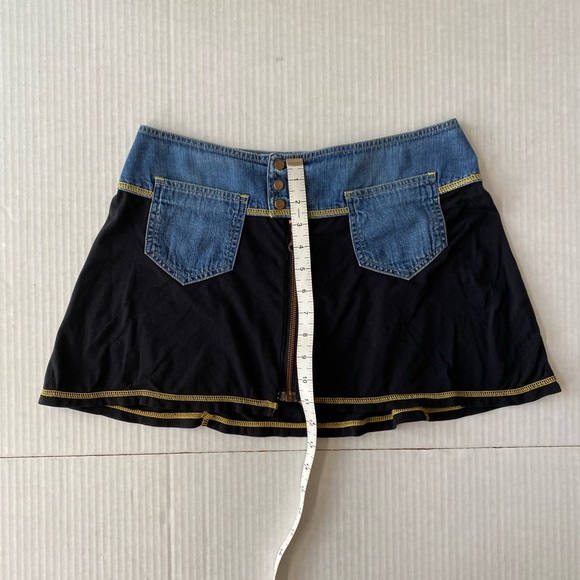 VINTAGE RARE Y2K Diesel Low Waist Mini Skirt Size 28 - Picture 2 of 8